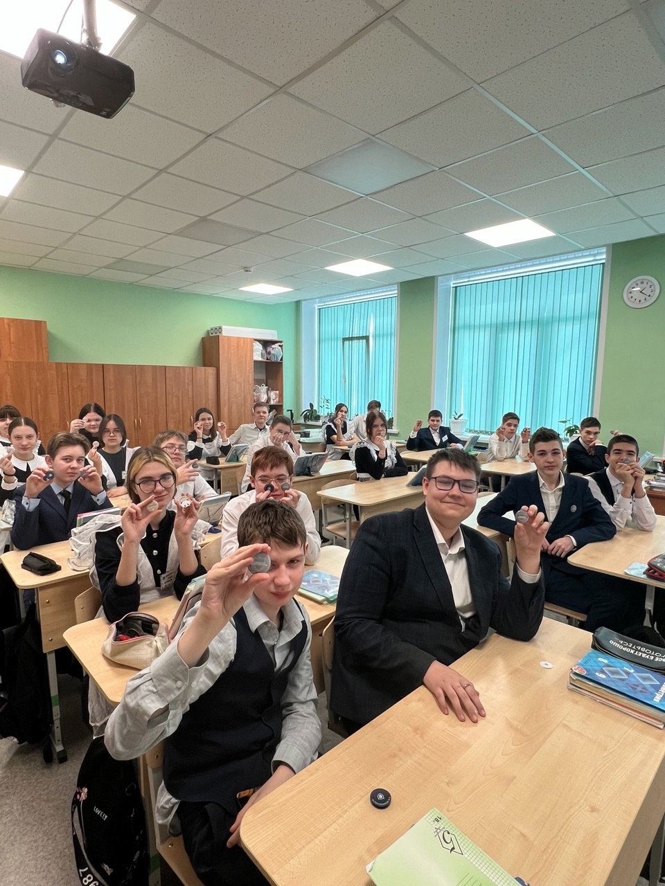 25 февраля в нашей школе прошел Квиз «Стоп Мошенник», посвященный профилактике мошенничества среди школьников.